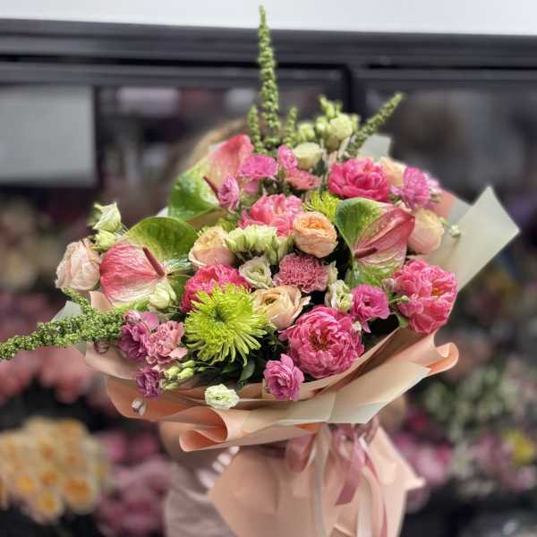 Tropical Romance. The photo shows the deluxe size.