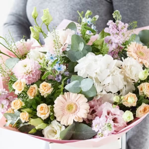 Lavish Pastel Bouquet