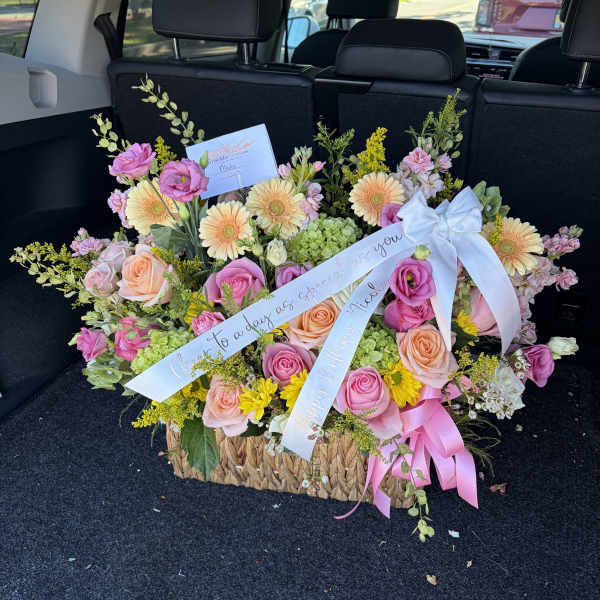 Canasta con gerberas, rosas y lisianthus Long Island New York