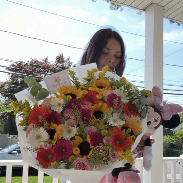 Ramo mixto de gerberas y girasoles Long Island, New York