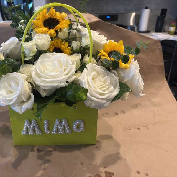 Custom name bag floral design