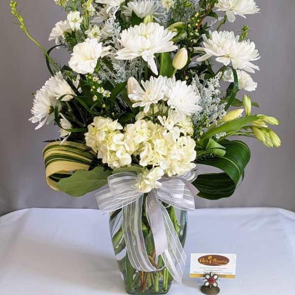Serene White - Sympathy Arrangement