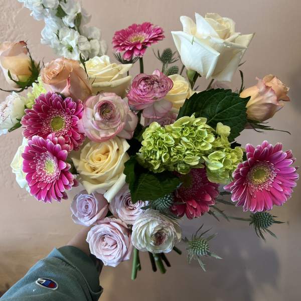 BUTTONED UP WRAPPED BOUQUET