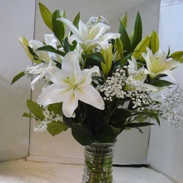 Grand Lily Floral Arrangement