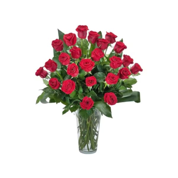 Bouquet of red roses in a clear glass vase