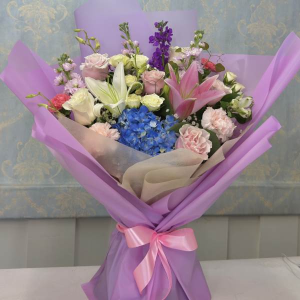 Mother’s Love – Premium Seasonal Bouquet”