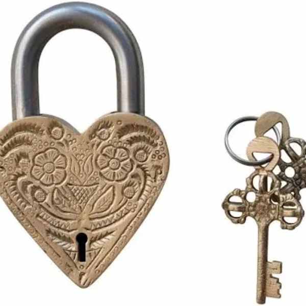 Decorative heart-shaped padlock with two ornate keys