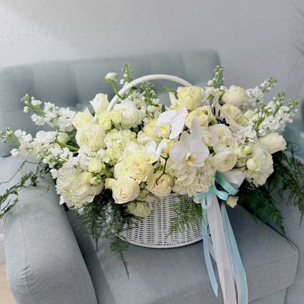 Royal Garden Basket