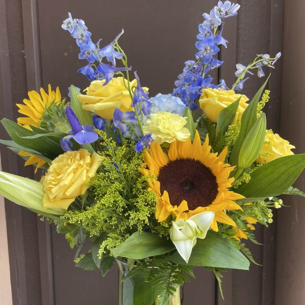 Summery Blooms Arrangement