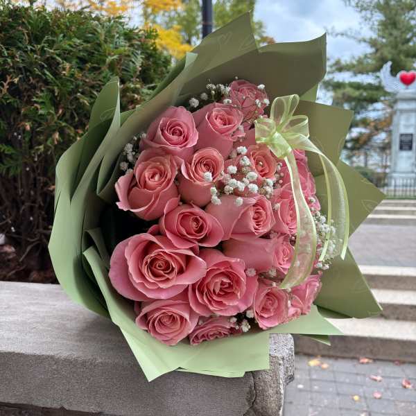 24 light pink roses bouquet