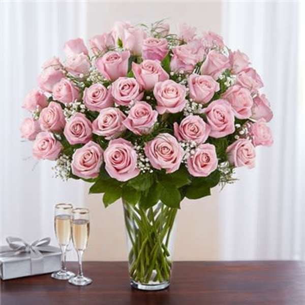 Ultimate Elegance ™ Premium 50 Long Stem Pink Roses