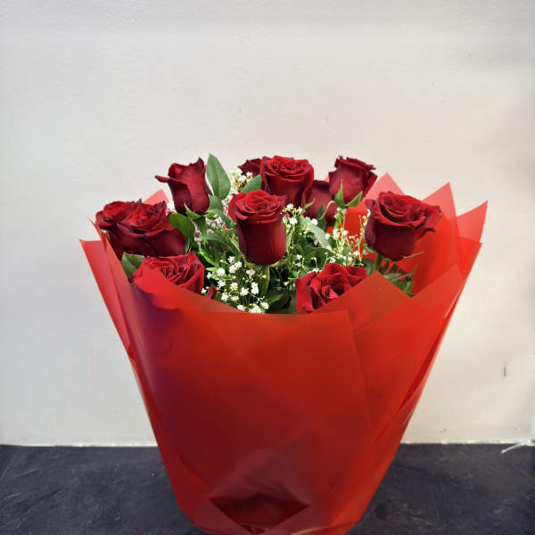 1 Dozen red roses arrangement
