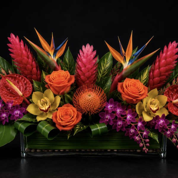 Tropical Dance Luxury Centerpiece