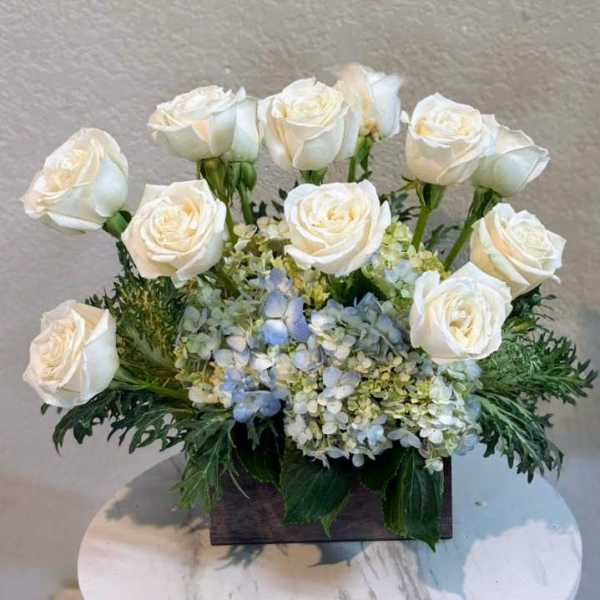 Pure Elegance Roses & Hydrangeas