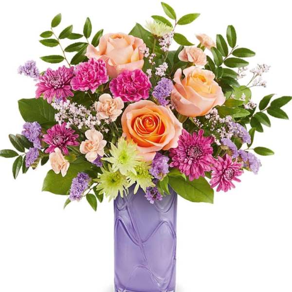 Teleflora's Pretty Daydream Bouquet