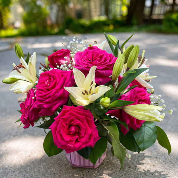 Luxury Pink Rose & White Lily Arrangement in Vase