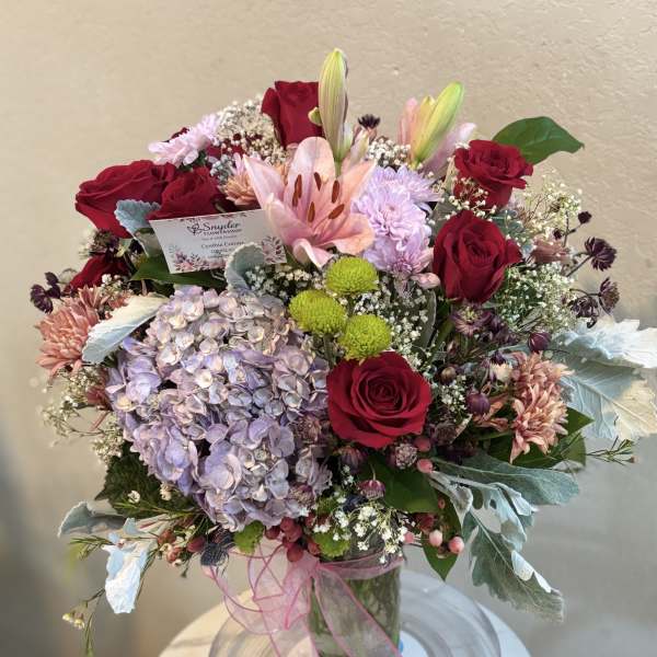 Luxury Hydrangea & Red Roses Elegance
