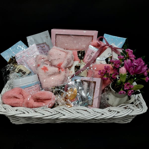 Luxury Women's Gift Basket