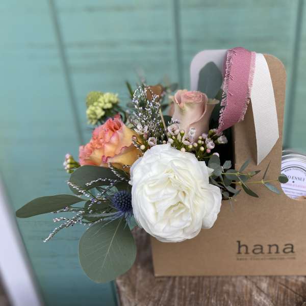 Gift Set ( Flower arrangement + Candle) in a carrier