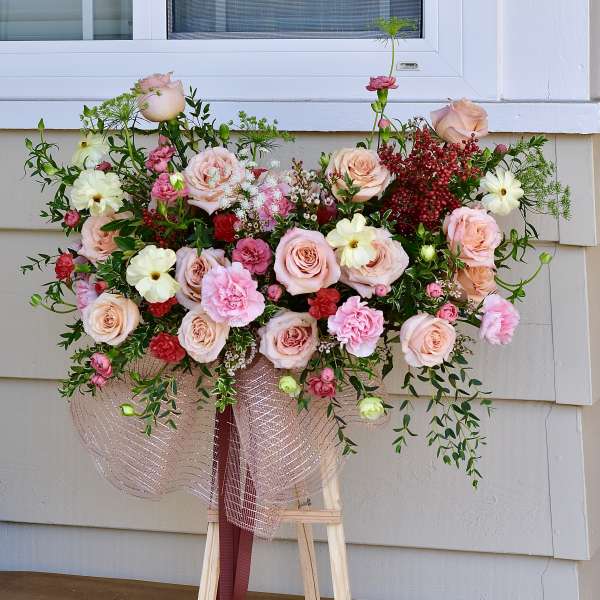 Grand Opening Table Easel