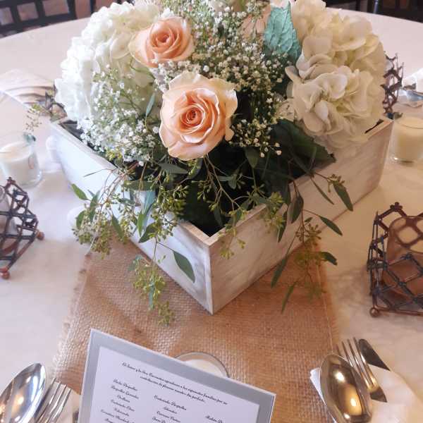 Center Piece White - Pink