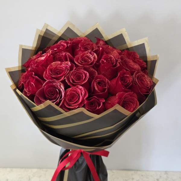 Gold Glitter Red Roses Bouquet- 25 Stems
