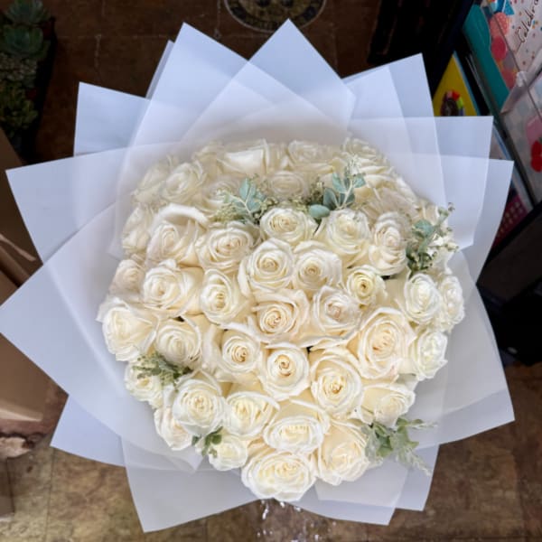 Pearl White Roses