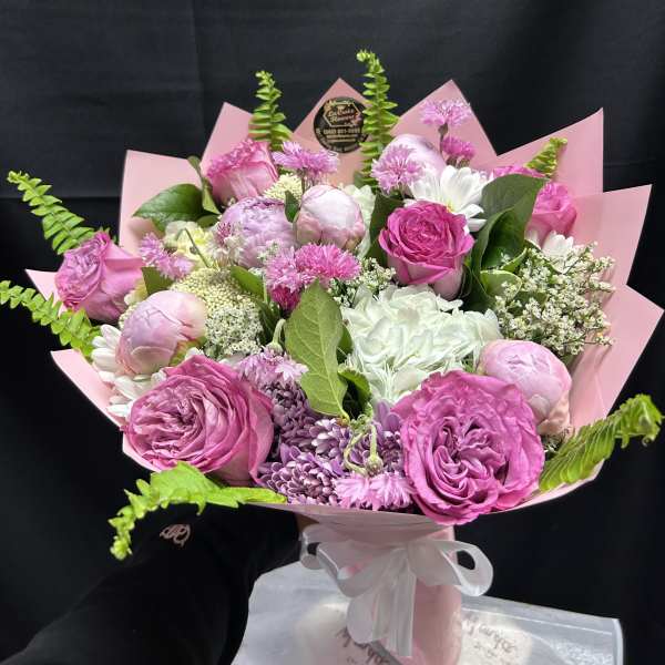 Love Pionies (mixed bouquet)
