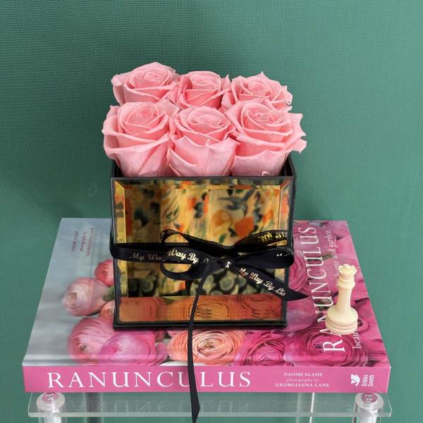Miami Vibes. (PRESERVED ROSES)