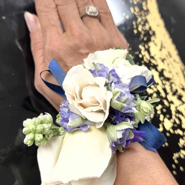Blue. and white Corsage and Botonier