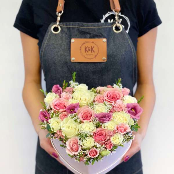 Heart arrangement Pink & White