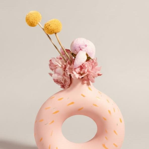 The Donut Vase ( Minimalist Design) can be delivered with a box of assorted donuts