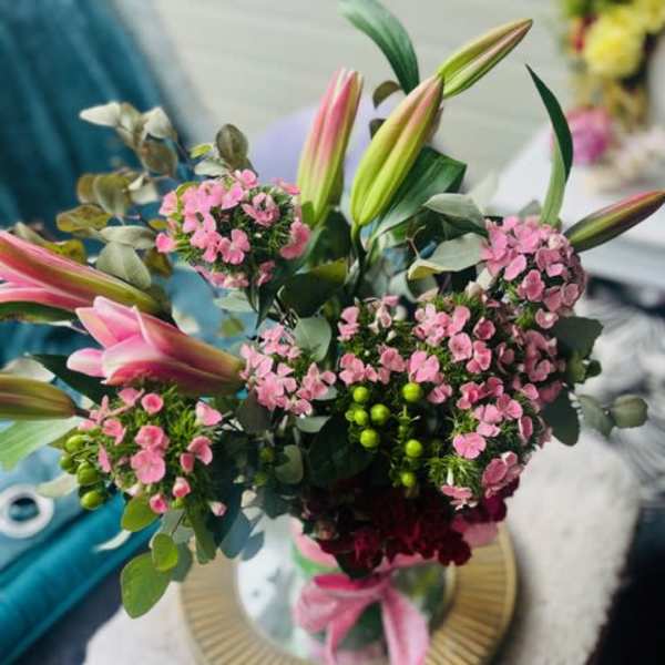 Pretty In pink Lilies bouquet