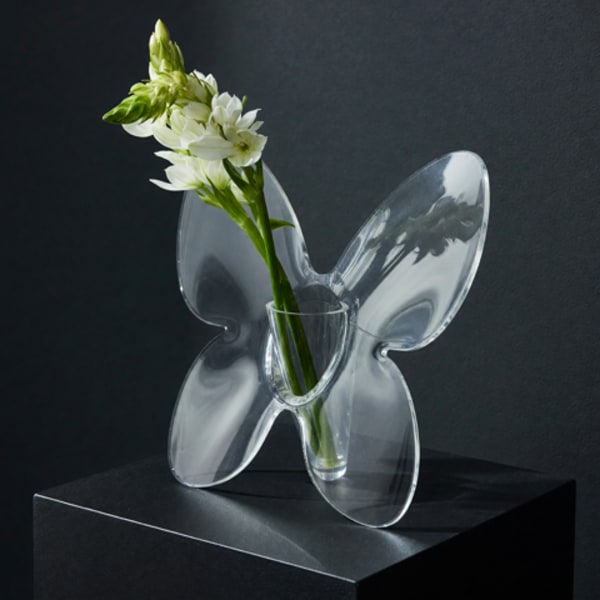 Acrylic Butterfly vase w/mini bouquet of blooms