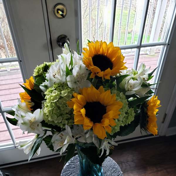 Sunny Day Sunflower Arrangement