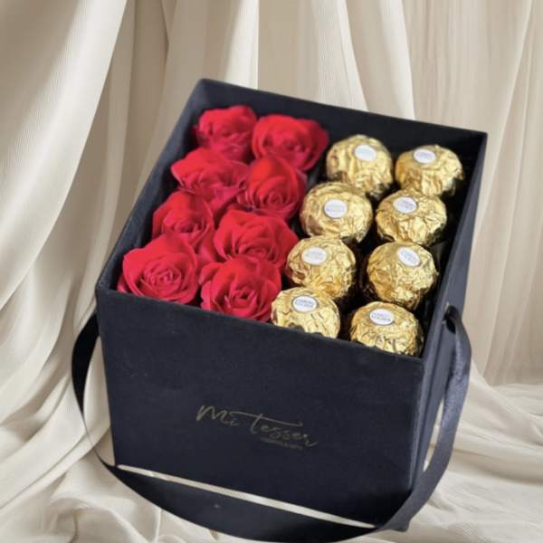 Sweet Box “Roses & Ferrero Delight”