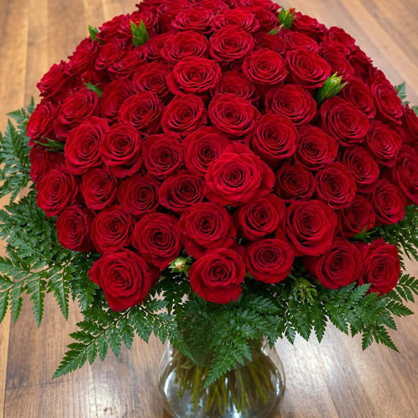 120 Red Passion Roses - In Vase