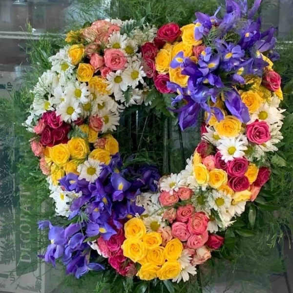 spray roses, iris, daisy