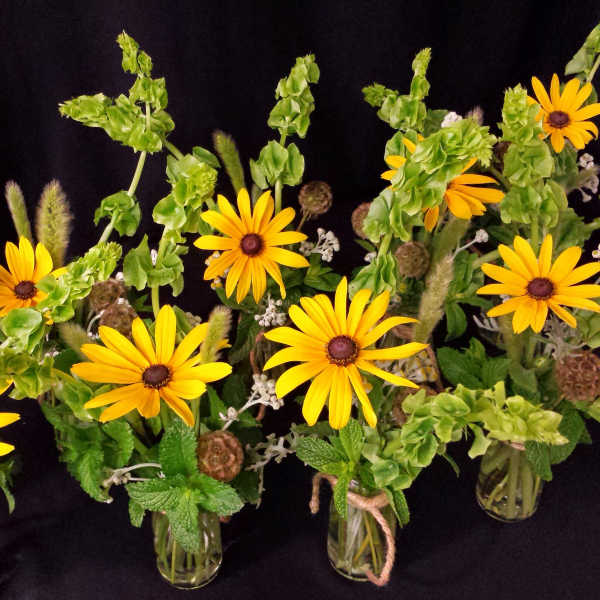 Bud Vase Centerpieces for your Event