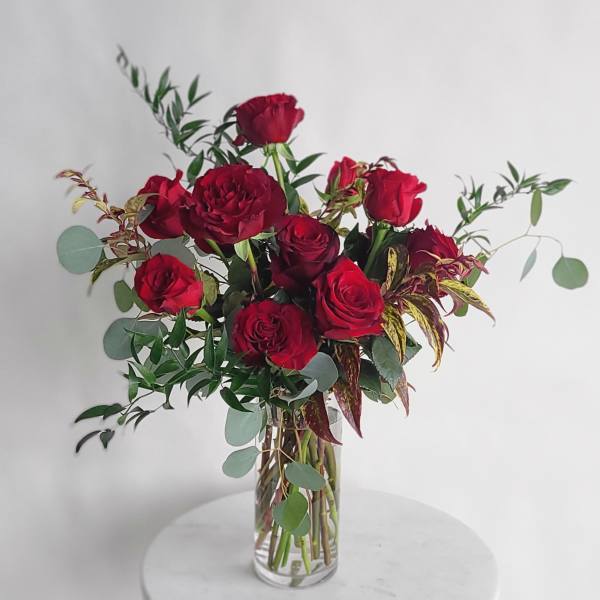 Classic Dozen Red Roses