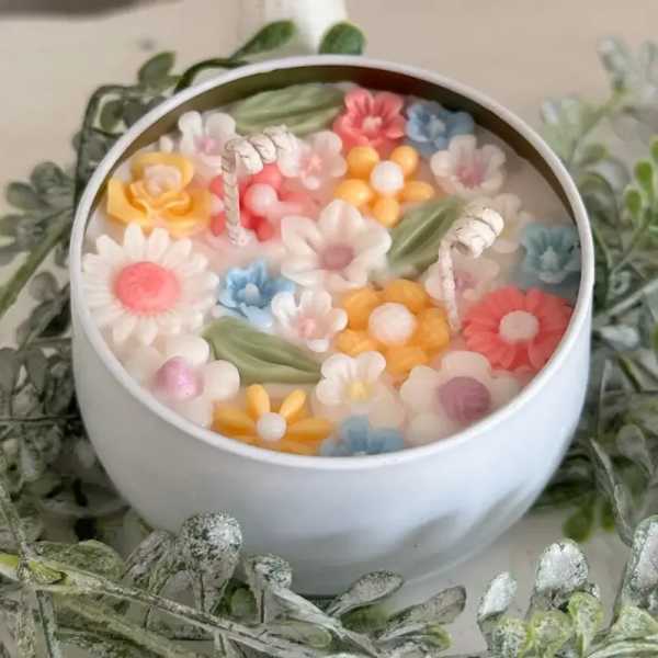 Flower Garden Tin Candle