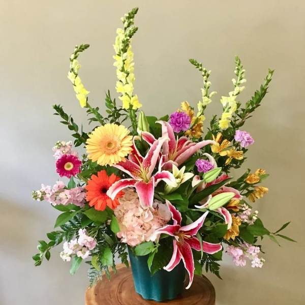 #152 SPRING MIX ARRANGEMENT FOR SERVICE
