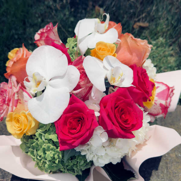 Rose orchid arrangment