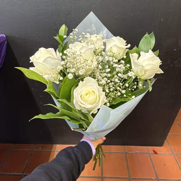 Half dozen All White Bouquet Special*