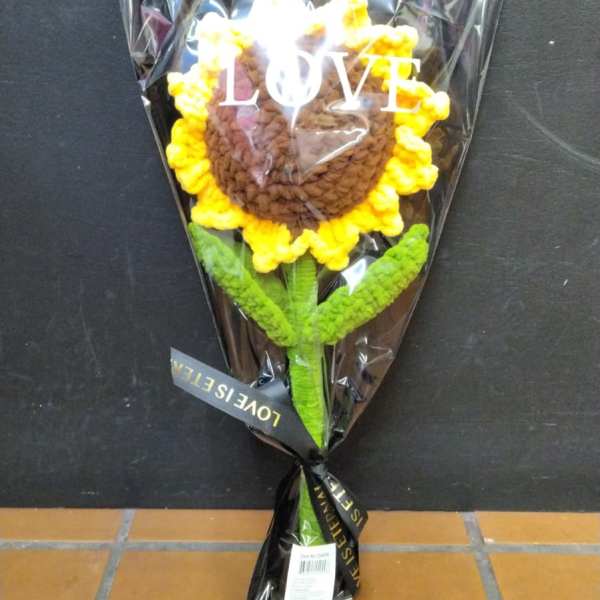 MOM'S FUZZY CROCHET SUNFLOWER #MOTHERSDAY