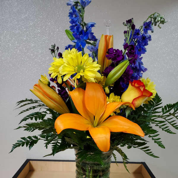 Mixed Color Arrangement