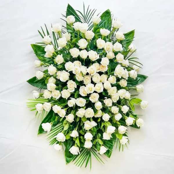 Roses standing spray