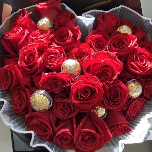 Ramos Style Wrapped Roses