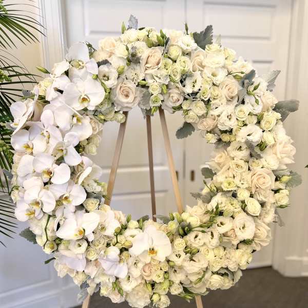 Heavenly Garden Tribute By VLM Flowers