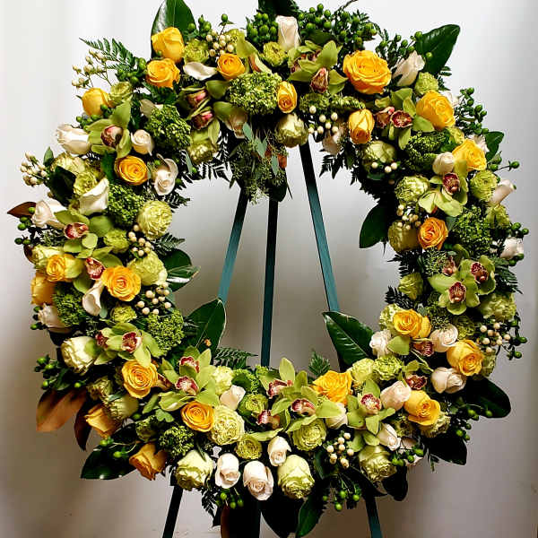 Bright Yellow rose Wreath